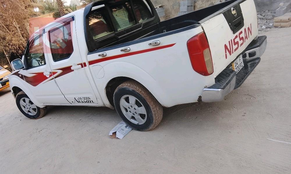 نيسان نافارا